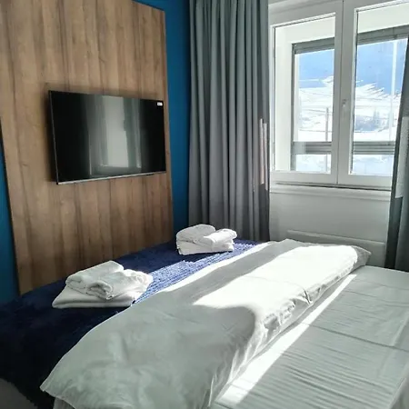 Jelen - Snezna Dolina アパート